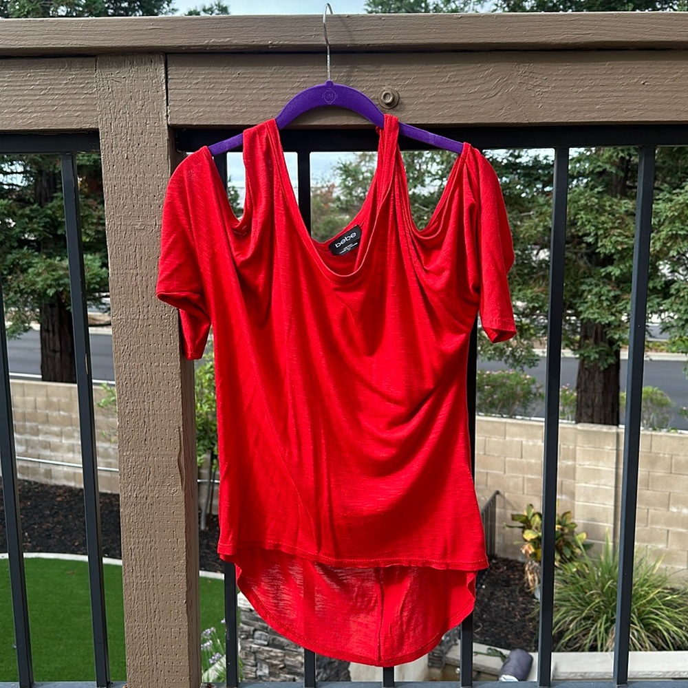 ♥️ Shoulder Free Bebe Blouse
